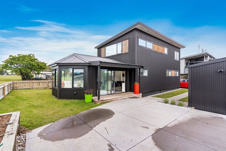 Photo of property in 100b Kiwi Road, Whangamata, 3620