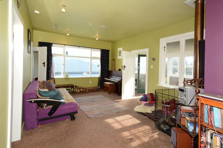 Photo of property in 12 Gorman Street, Macandrew Bay, Dunedin, 9014