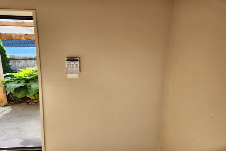 Photo of property in 12 Cheviot Street, Mangere East, Auckland, 2024