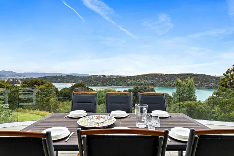 Photo of property in 19 Puriri Place, Sandspit, Warkworth, 0982