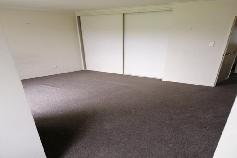 Photo of property in 3/15 Harbour View Road, Te Atatu Peninsula, Auckland, 0610