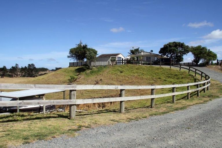 Photo of property in 2 Harrys Lane, Pukenui, 0484