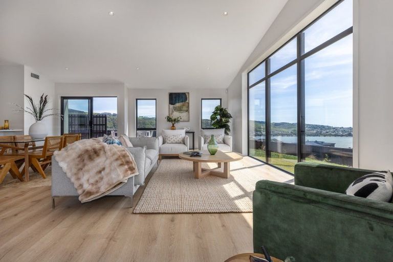 Photo of property in 6 Okupe Grove, Aotea, Porirua, 5024