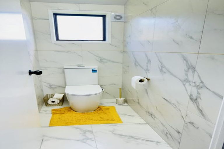 Photo of property in 36 White Heron Drive, Massey, Auckland, 0614