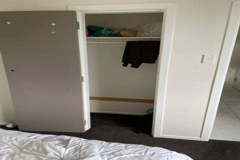 Photo of property in 91 Akaroa Drive, Maupuia, Wellington, 6022