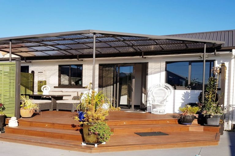 Photo of property in 17 Clinton Street, Fitzroy, New Plymouth, 4312