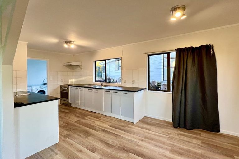 Photo of property in 324 Kaipara Coast Highway, Helensville, Kaukapakapa, 0871