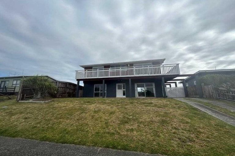 Photo of property in 880 Papamoa Beach Road, Papamoa Beach, Papamoa, 3118