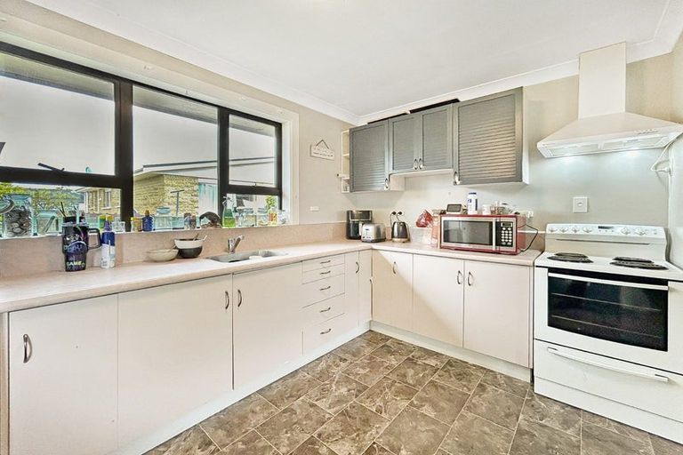 Photo of property in 11 Charles Street, Grasmere, Invercargill, 9810