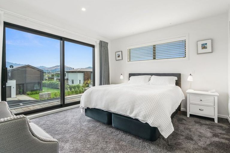 Photo of property in 53 Tenby Street, Wanaka, 9305