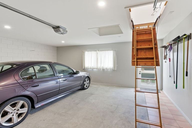 Photo of property in 2/60 Lancewood Drive, Halswell, Christchurch, 8025