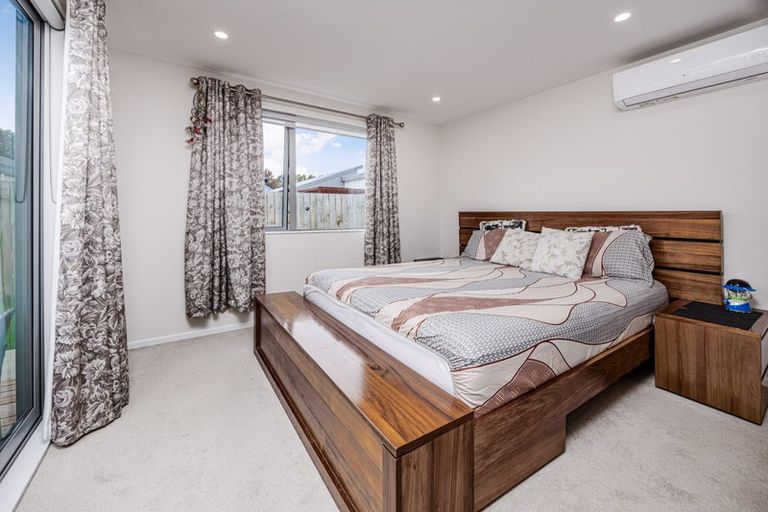 Photo of property in 14 Clayden Shuttleworth Street, Papakura, 2110
