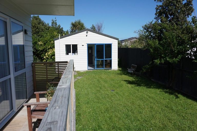 Photo of property in 16 Dewe Terrace, Foxton Beach, Foxton, 4815