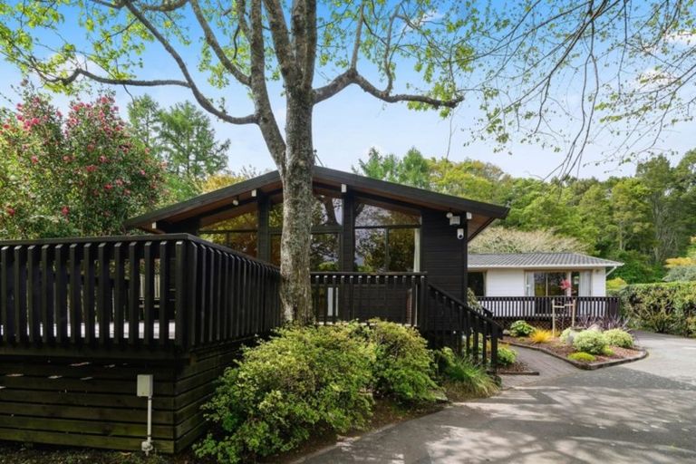 Photo of property in 16 Awatea Terrace, Lynmore, Rotorua, 3010