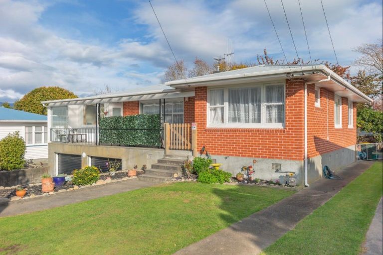 Photo of property in 34 Highbury Drive, Levin, 5510