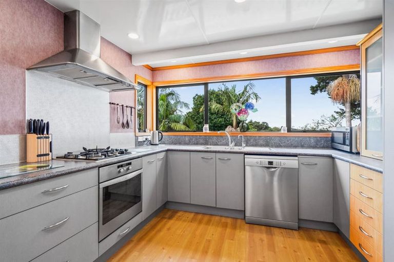 Photo of property in 196 Fairway Drive, Te Kamo, Whangarei, 0112