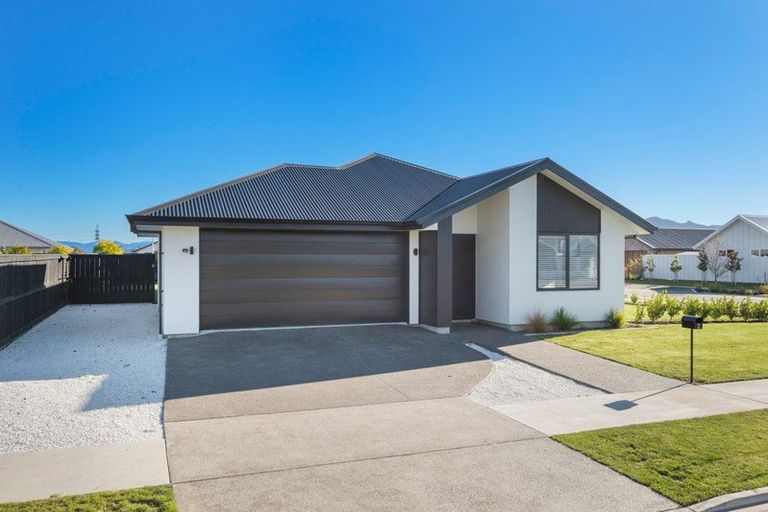 Photo of property in 2 Chapel Close, Springlands, Blenheim, 7201