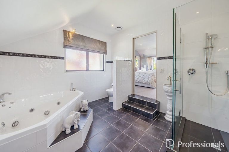 Photo of property in 52a Penrose Street, Woburn, Lower Hutt, 5010