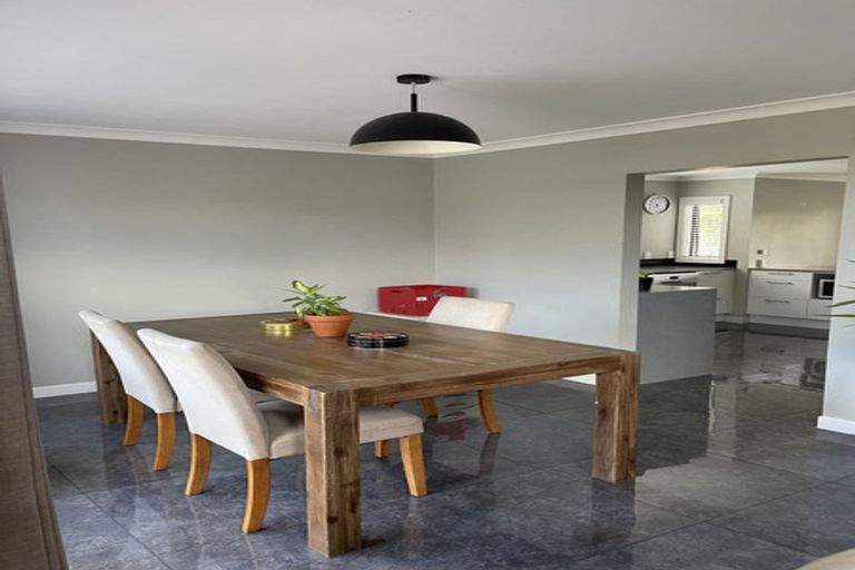 Photo of property in 27 Charles Prevost Drive, The Gardens, Auckland, 2105