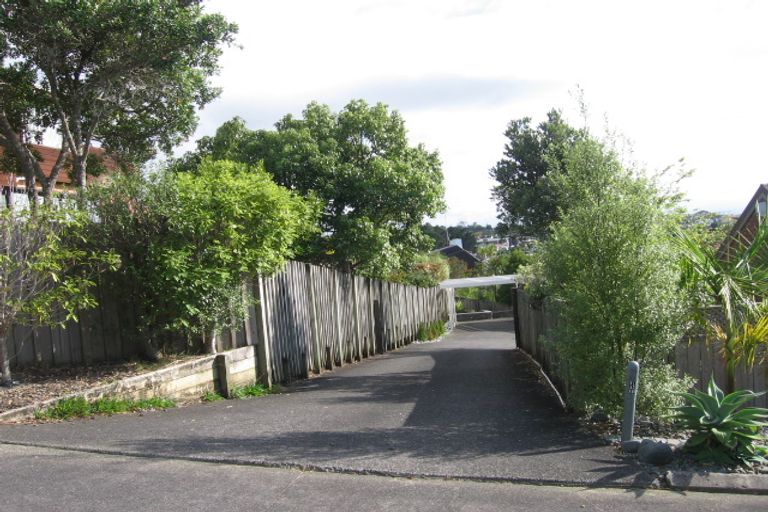 Photo of property in 36 Onetaunga Road, Chatswood, Auckland, 0626