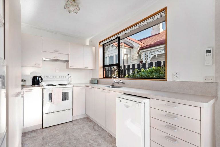 Photo of property in 4a Crombie Street, Gore, 9710