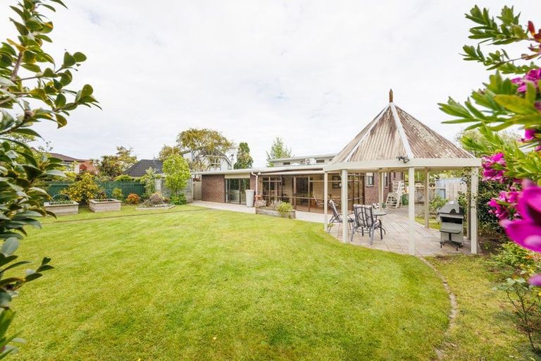 Photo of property in 69 Waterloo Crescent, Hokowhitu, Palmerston North, 4410