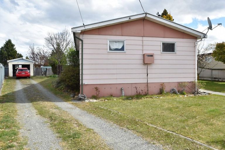 Photo of property in 320 Mackenzie Drive, Twizel, 7901