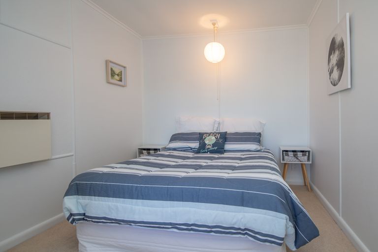 Photo of property in 19 South Crescent, Amberley, 7481