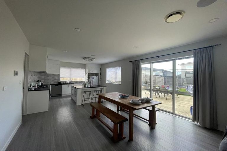 Photo of property in 7 Canoe Lane, Riverhead, 0820