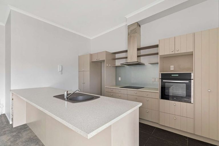 Photo of property in 23/11 Carlos Drive, Flat Bush, Auckland, 2016