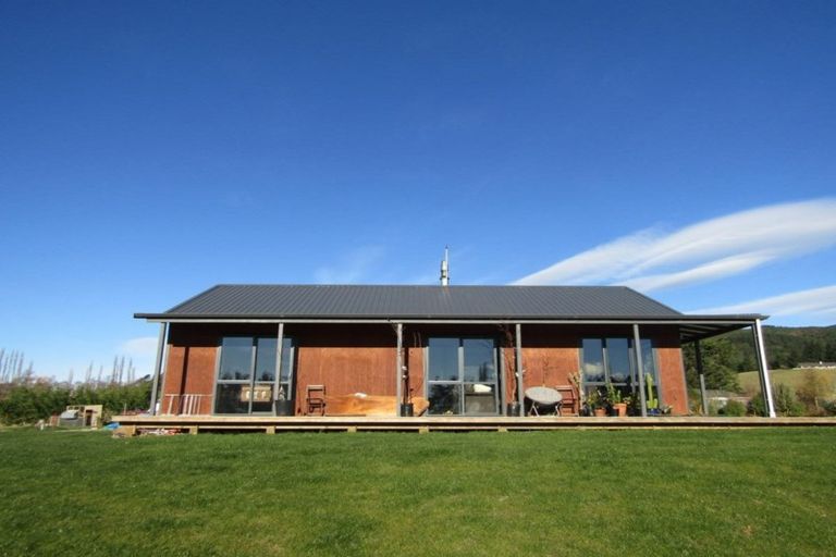 Photo of property in 23 Boyes Road, Waimate, 7978