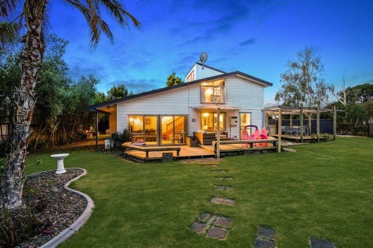 Photo of property in 11a Gills Avenue, Papakura, 2110