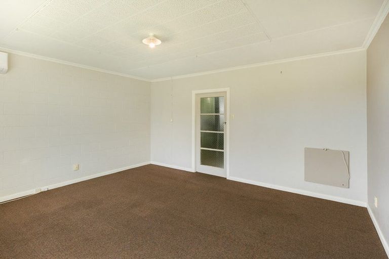 Photo of property in 3 Oakley Street, Palmerston North, 4410