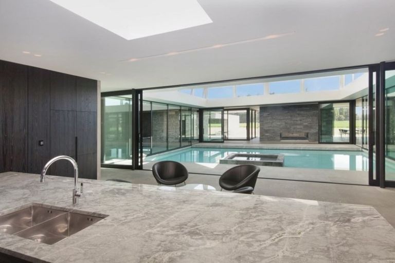 Photo of property in 400 Pound Road, Yaldhurst, Christchurch, 7676