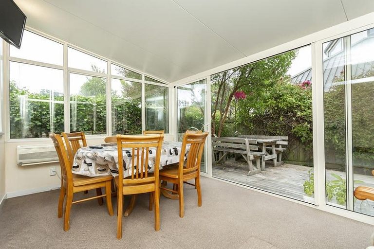 Photo of property in 12 Heriot Row, Dunedin Central, Dunedin, 9016