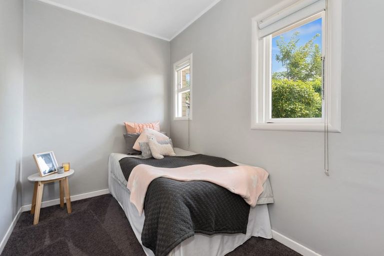 Photo of property in 6 Howden Road, Fairfield, Hamilton, 3214