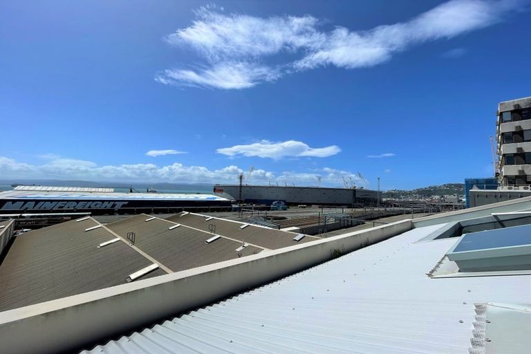 Photo of property in Metro Apartments, 22/220 Thorndon Quay, Pipitea, Wellington, 6011