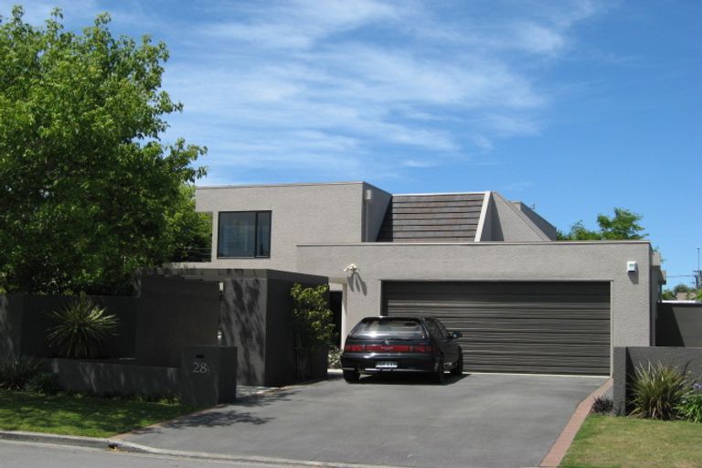 Photo of property in 28 Huntingdon Place, Avonhead, Christchurch, 8042