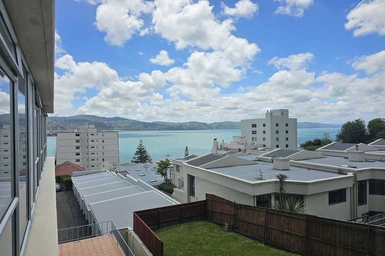 Photo of property in Jerningham Apartments, 20 Oriental Terrace, Oriental Bay, Wellington, 6011
