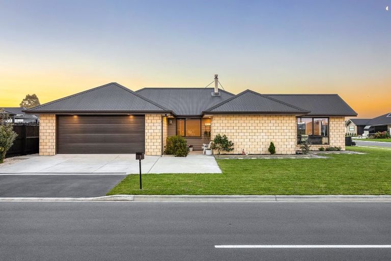 Photo of property in 3 Collisson Street, Leeston, 7632