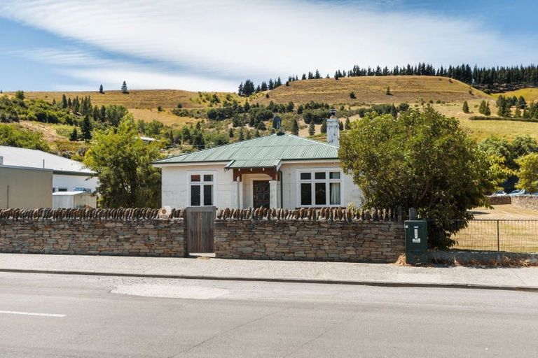 Photo of property in 22 Sunderland Street, Clyde, 9330