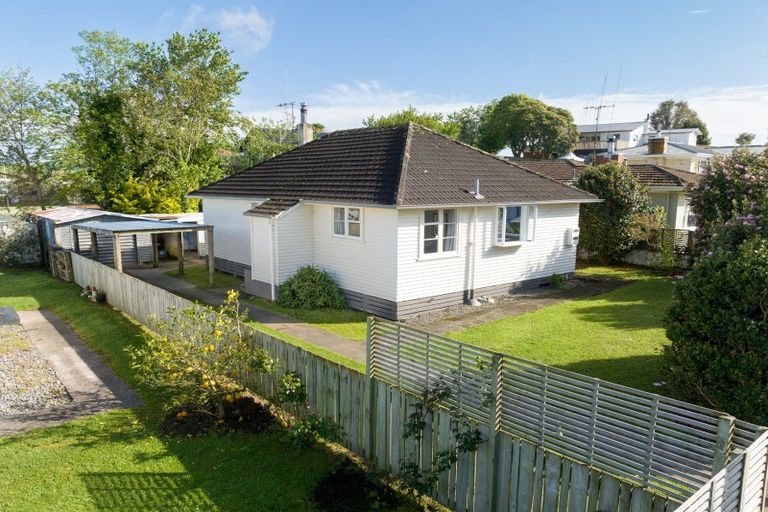 Photo of property in 24 Station Street, Tirau, 3410