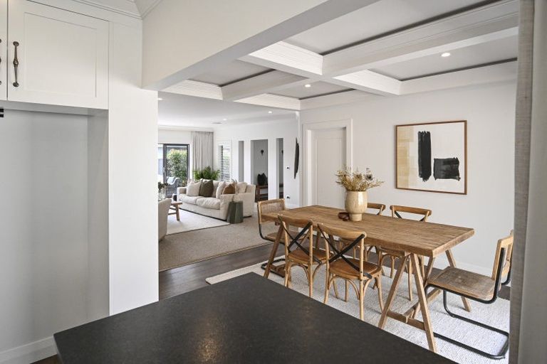 Photo of property in 127 Arataki Road, Havelock North, 4130