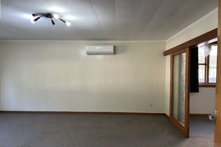 Photo of property in 34 The Parade, Island Bay, Wellington, 6023