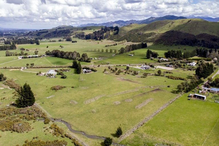 Photo of property in 70 Parkers Road, West Taratahi, Carterton, 5791