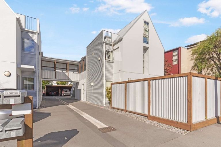 Photo of property in 2/35 Ely Street, Christchurch Central, Christchurch, 8013