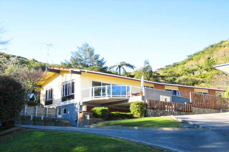 Photo of property in 44 Freyberg Terrace, Greymouth, 7805