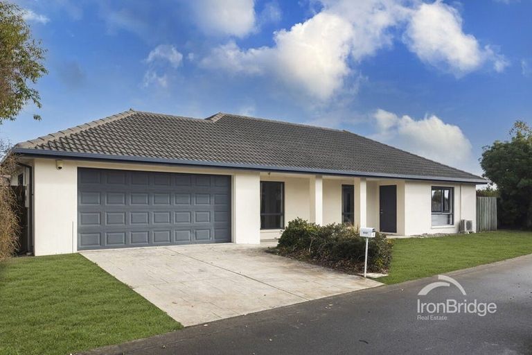 Photo of property in 2 Limes Avenue, Parklands, Christchurch, 8083