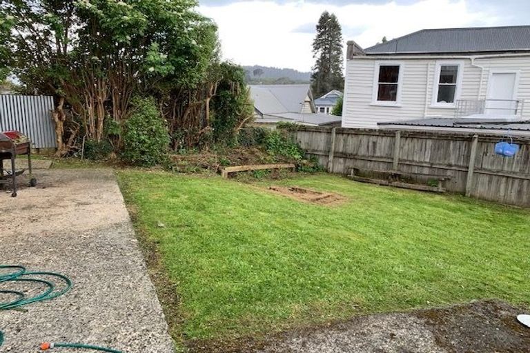 Photo of property in 28 Warrender Street, North Dunedin, Dunedin, 9016