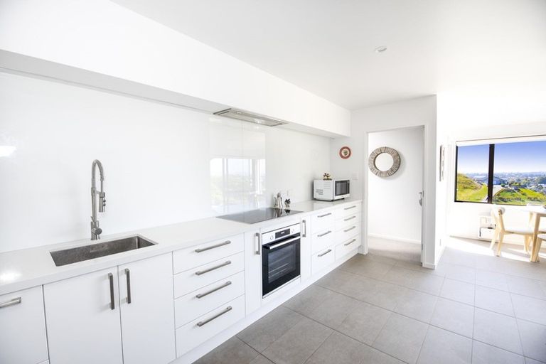 Photo of property in 9 Ridgeway Terrace, Taradale, Napier, 4112